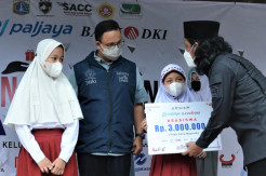 Anak Yatim Piatu dan Keluarga Korban Covid-19 di Jakarta Utara Terima Beasiswa