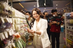 Gemar Koleksi Aksesoris Korea, Rossa Join dengan Ximivogue