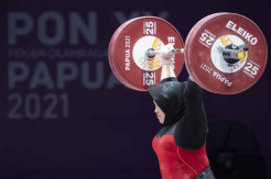 Lifter Jawa Tengah Diah...