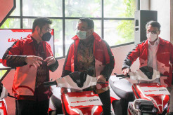 Implementasi Motor Listrik untuk Pengiriman Barang