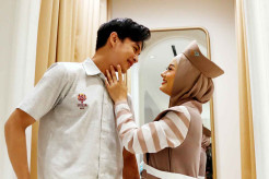 Bikin Iri, Begini Potret Mesra Dinda Hauw dan Rey Mbayang