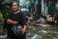 Banjir Rob Landa Permukiman Lodan Raya, Warga Pilih Bertahan di Rumah
