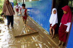 Dampak Banjir di Mamuju, Sekolah Dipenuhi Lumpur dan Sampah