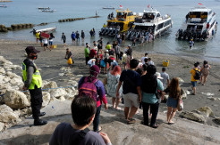 Pariwisata Bali Bangkit, Wisatawan  Mengantre Menyeberang ke Pulau Nusa Penida