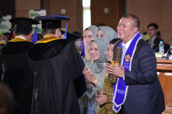 Cucun Syamsurijal Lulus Cumlaude Sidang Doktor di Universitas Padjadjaran