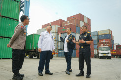 Kamrussamad Dorong Kinerja Bea Cukai untuk Kualitas Bisnis Logistik
