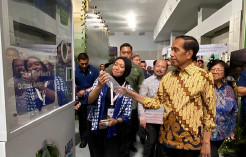 Festival LIKE 2023: Jokowi Mampir ke Stand Danone Indonesia