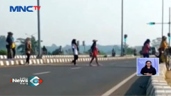 7 Emak-emak Nekat Joget TikTok di Jalan Tol