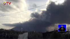 Gunung Sinabung Erupsi, Empat Kecamatan Tertutup Abu Vulkanik