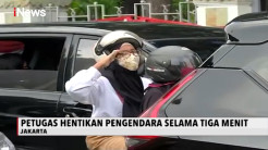 Warga Antusias Beri Penghormatan Pada Merah Putih Pukul 10.17 WIB