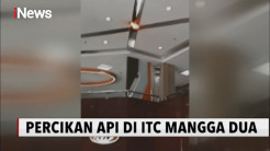 Kobaran Api di Plafon ITC Mangga Dua Kejutkan Pengunjung