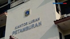 Lurah Reaktif Covid 19, Kelurahan Petamburan Disemprot Disinfektan