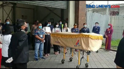 Jenazah Pramugari Korban Pesawat Sriwijaya Air Tiba Di Bali