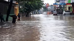 Akses Jalan Penghubung Bekasi-Jakarta Terendam Banjir