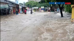 Perumahan Duta Indah Raya, Pondok Gede, Bekasi terendam banjir