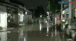 Banjir Tangsel Mulai Surut, Warga Pilih Bertahan di Pengungsian