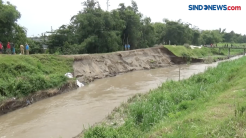 Diterjang Lahar Dingin Gunung Kelud, Tanggul Sungai Nyaris Jebol