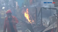 Kebakaran 3 Rumah di Jatinegara, 11 Unit Mobil Damkar Dikerahkan