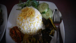 Kuliner Nasi Jagung Sambal Isian Babat
