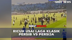 Berakhir Ricuh, Puluhan Bobotoh Masuk Ke Lapangan Usai Laga Klasik Persib Vs Persija