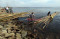 Geliat Warga di Pantai...