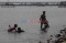 Geliat Warga di Pantai...