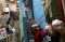 Wabah Covid-19, Warga...