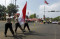 Turun dari Kendaraan,...