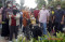 Bersama Keluarga, Anies...