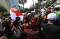 Polisi dan Massa Aksi...