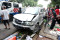 Penjual Gorengan Meregang...