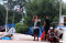 Warga Padati Pantai...