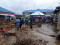 Banjir Bandang Hanyutkan...