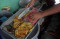 Relawan Dirikan Dapur...