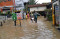 Kemang Banjir, Air Masuk...
