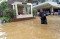 Kemang Banjir, Air Masuk...