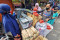 Pedagang Peralatan Bakar...