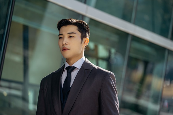 Mainkan Dua Peran dalam The King: Eternal Monarch, Ini Cara Woo Do Hwan Menata Rambut