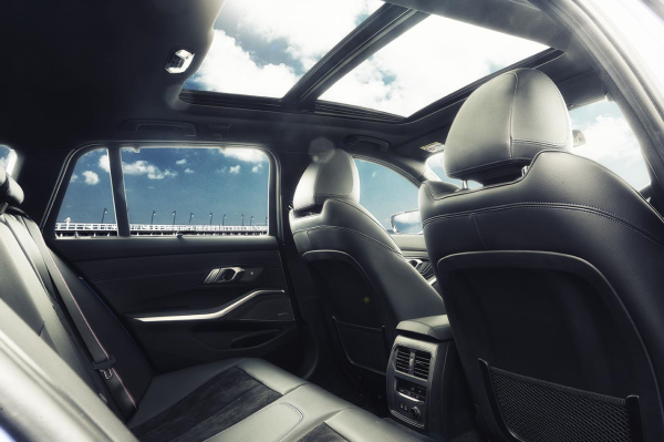 Baru Mengaspal, Begini Rupa Interior dan Eksterior BMW The 3 Touring