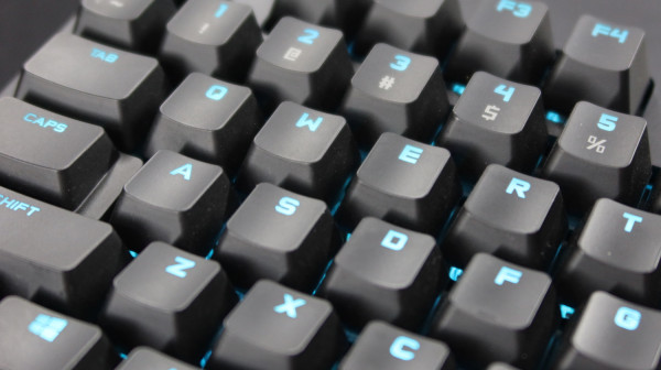 Saya Mencoba Kibor untuk Atlet esport, Gimana Rasanya?