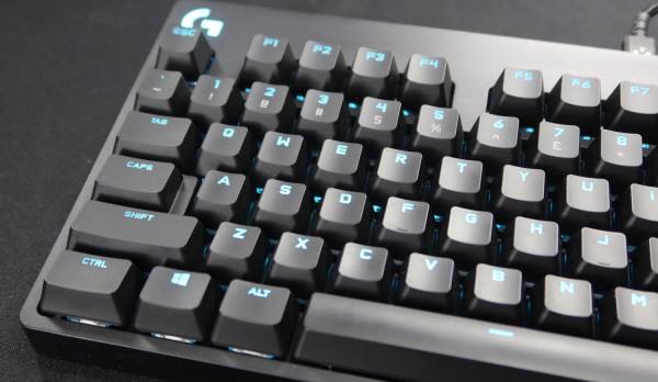 Saya Mencoba Kibor untuk Atlet esport, Gimana Rasanya?