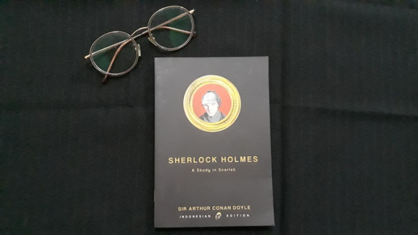 Yuk, Asah Otak Selama Masa Karantina dengan Pecahkan Misteri Kasus Sherlock Holmes