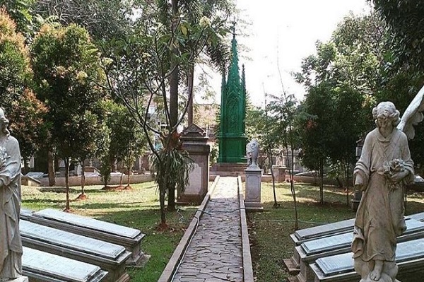 Tidak Perlu Jauh-jauh, Ada Surga Kecil di Sekitaran Jakarta Lho!