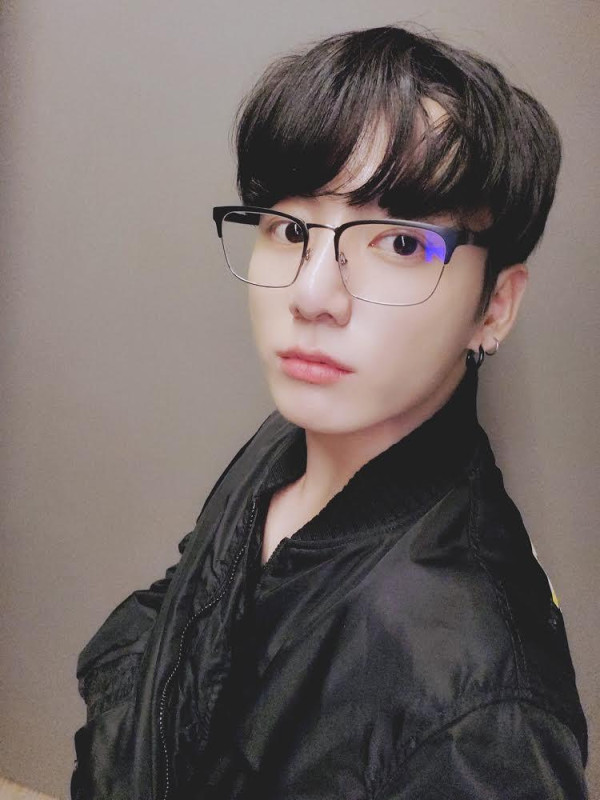 Peringatan 5 Tahun Jungkook BTS Jadi Produser, Ini Lagu-Lagunya yang Ciamik