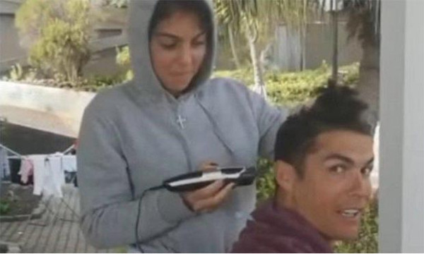 Mirip Ronaldo, Djokovic Juga Minta Tolong Istri untuk Urusan Rambut