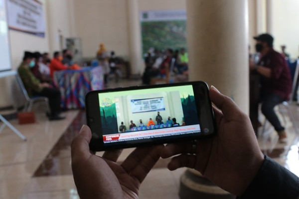 Dana Desa Membuat Paini Masih Bisa Tersenyum di Tengah COVID-19