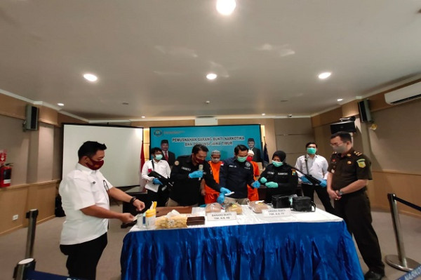 2,9 Kg Ganja Kering Hasil Sitaan Dimusnahkan BNNP Jatim
