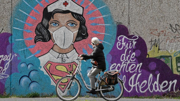 Solidaritas Hadapi Virus Corona, Para Seniman Sampaikan Pesan lewat Grafiti