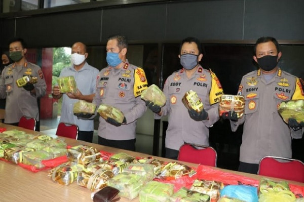 Dikemas dalam Plastik Teh, 65 Kg Sabu Jaringan Malaysia-Indonesia Disita