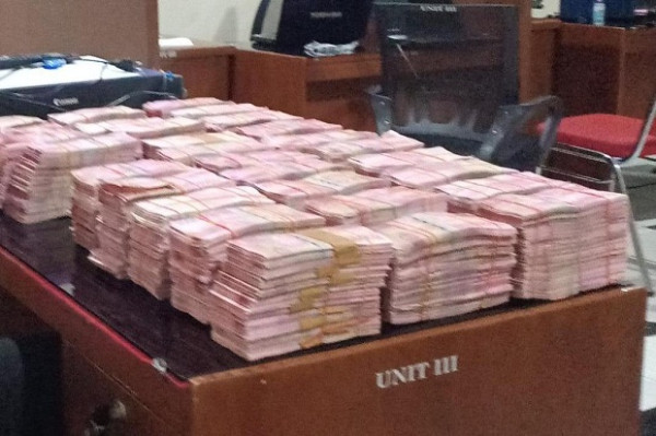 Polres Tasikmalaya Tangkap 4 Pria Pembawa Rp2,9 Miliar Uang Palsu